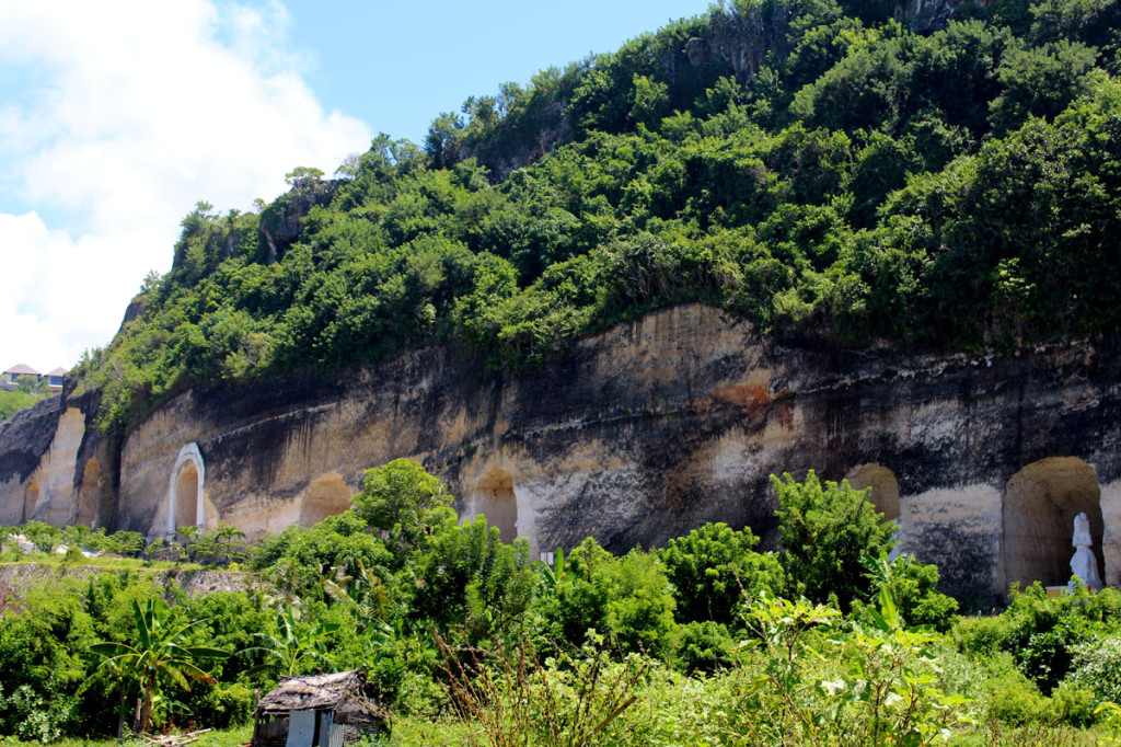 Cliffs with statues